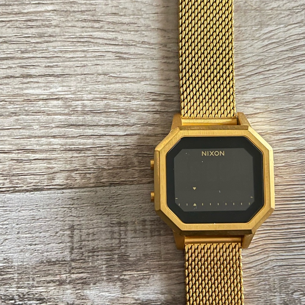 Nixon Digital Watch